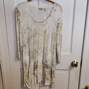 LOGO by Lori Goldstein Women's Cream and Yellow Top